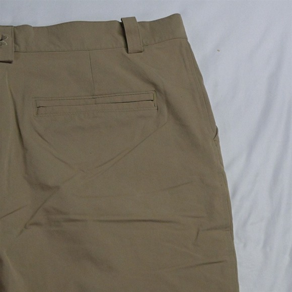 Under armour 40‎ x 9" Khaki 1201015 Bent Grass Golf Shorts - Picture 5 of 7